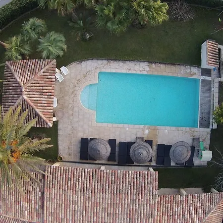 Luxueuse Recente A Raphael De Plain Pied Вилла