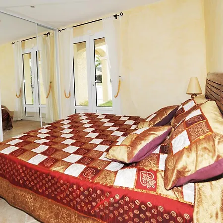 Luxueuse Recente A Raphael De Plain Pied Вилла