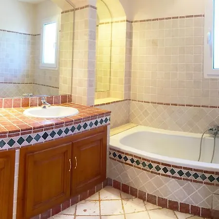 Luxueuse Recente A Raphael De Plain Pied Вилла *