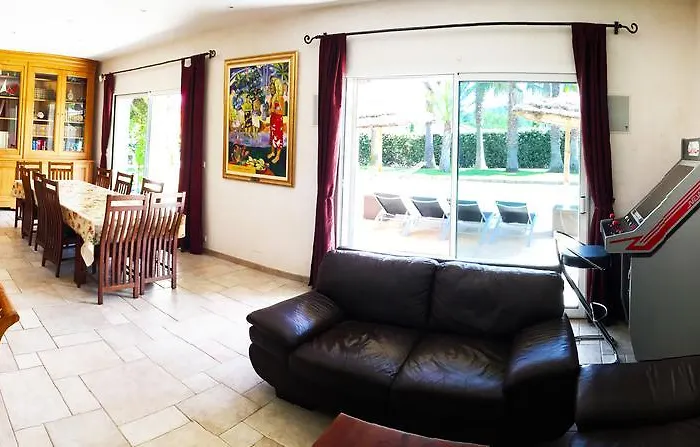 וילה Luxueuse Recente A Raphael De Plain Pied